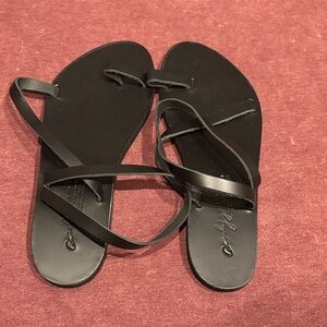 Cathy Jean Black Leather Sandals